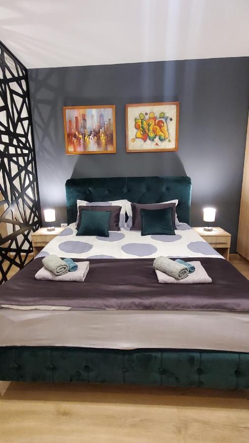 בוגוינו Apartmani Blue I Green מראה חיצוני תמונה